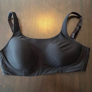 Lululemon Run Times sports bra